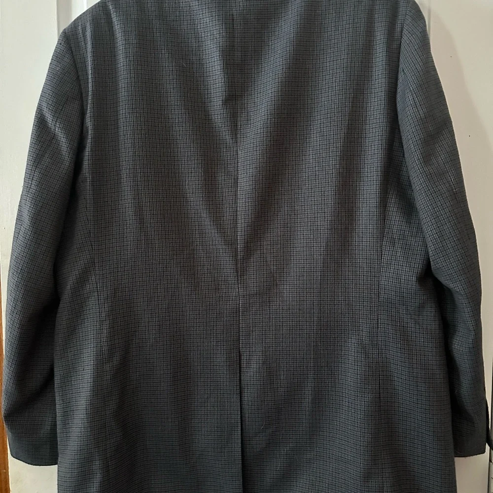Chaps 48L Sport Coat Navy Blue Plaid Poly‎ Blend Two Button Lined.